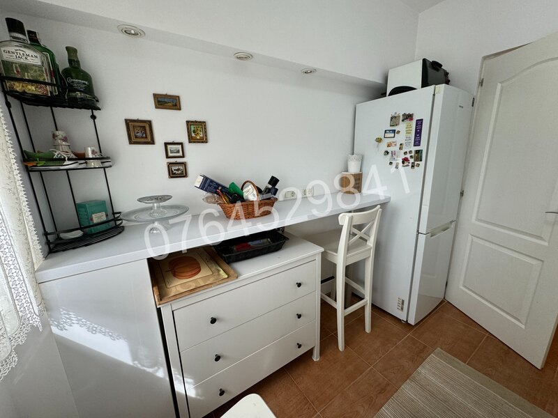 Titan, Str. Postavarul, renovat, la 10 minute metrou Nicolae Grigorescu,